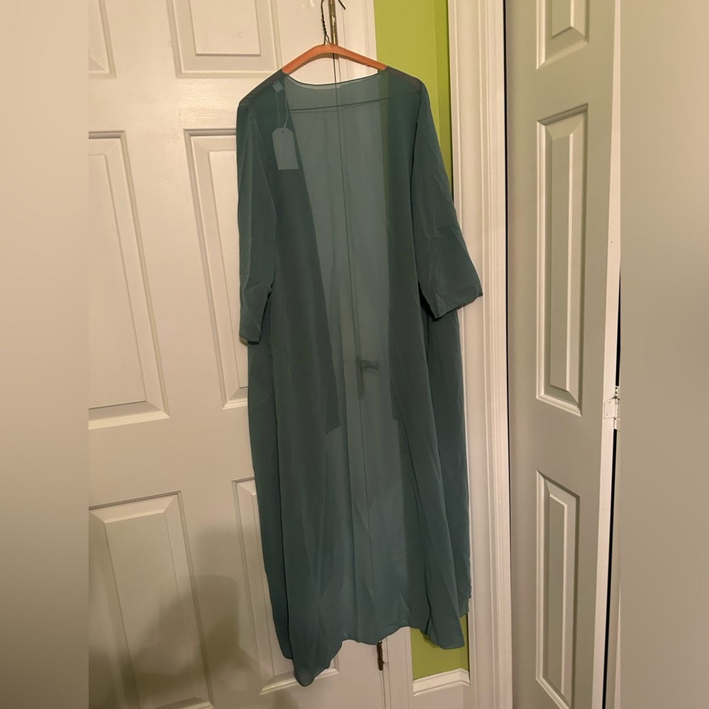NWT Made With Love Floral Maxi Dress with Long Sheer Jacket Size Medium - Picture 11 of 15